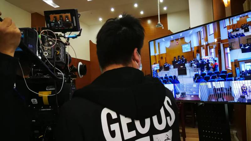AI生成VS人工创意——迭部县广告片拍摄公司的技术浪漫主义实践